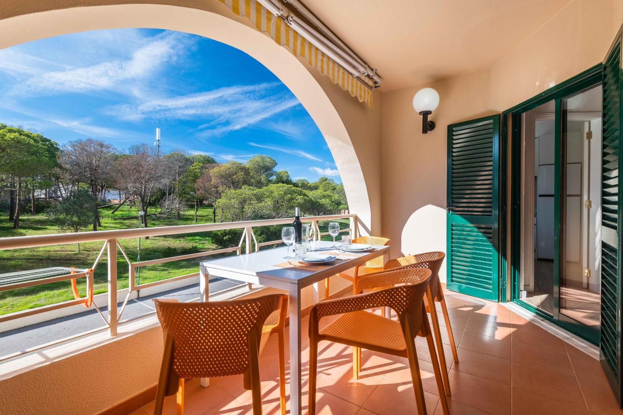 Salgados 1 Bedroom Apartment - 500M From The Beach Guia  Zewnętrze zdjęcie