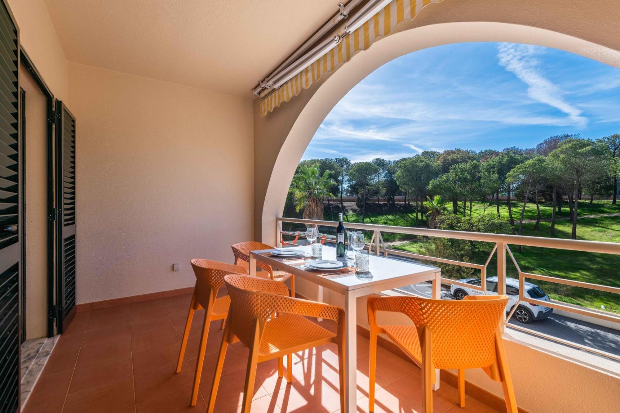 Salgados 1 Bedroom Apartment - 500M From The Beach Guia  Zewnętrze zdjęcie