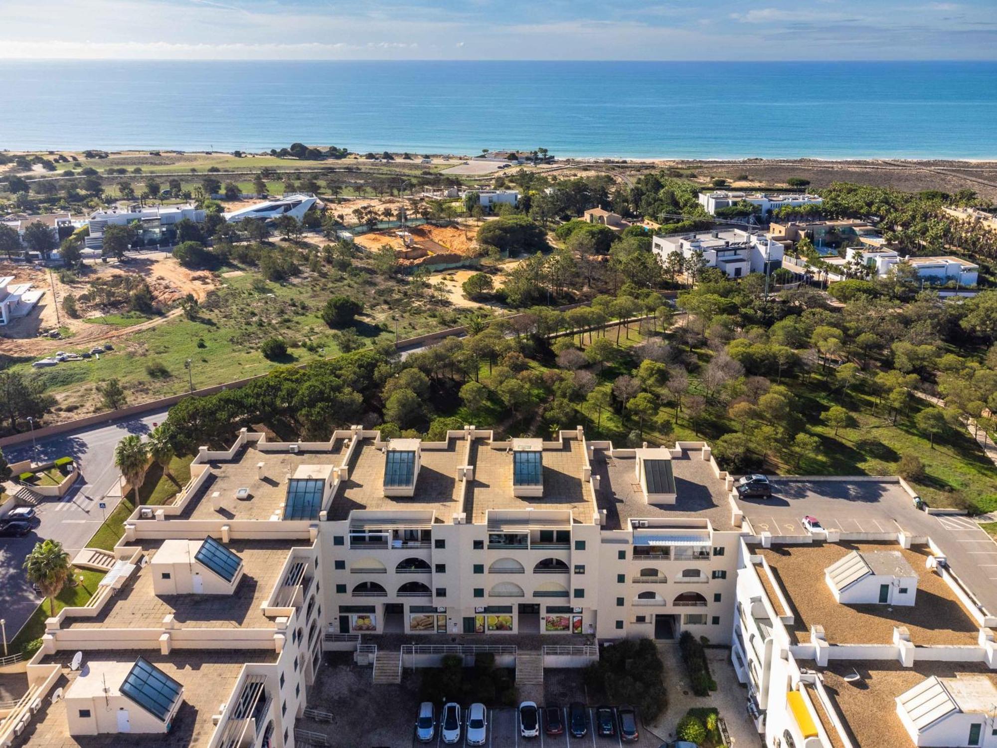 Salgados 1 Bedroom Apartment - 500M From The Beach Guia  Zewnętrze zdjęcie